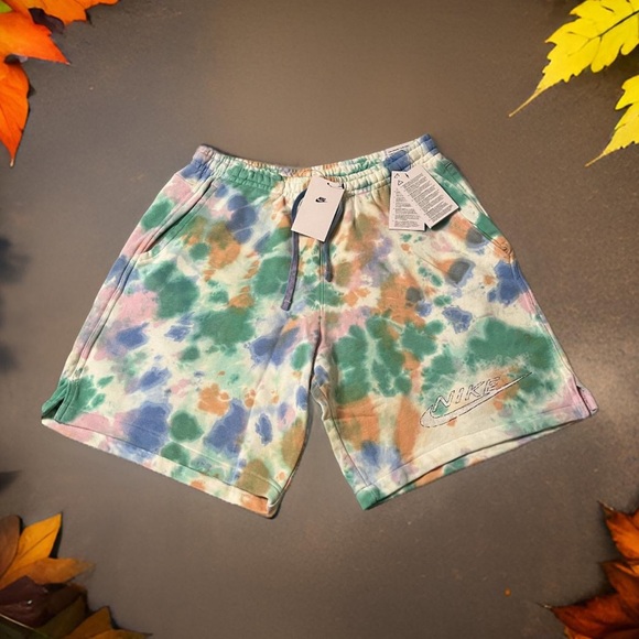 🔥MENS NIKE SHORTS BNWT🔥 - Picture 1 of 4